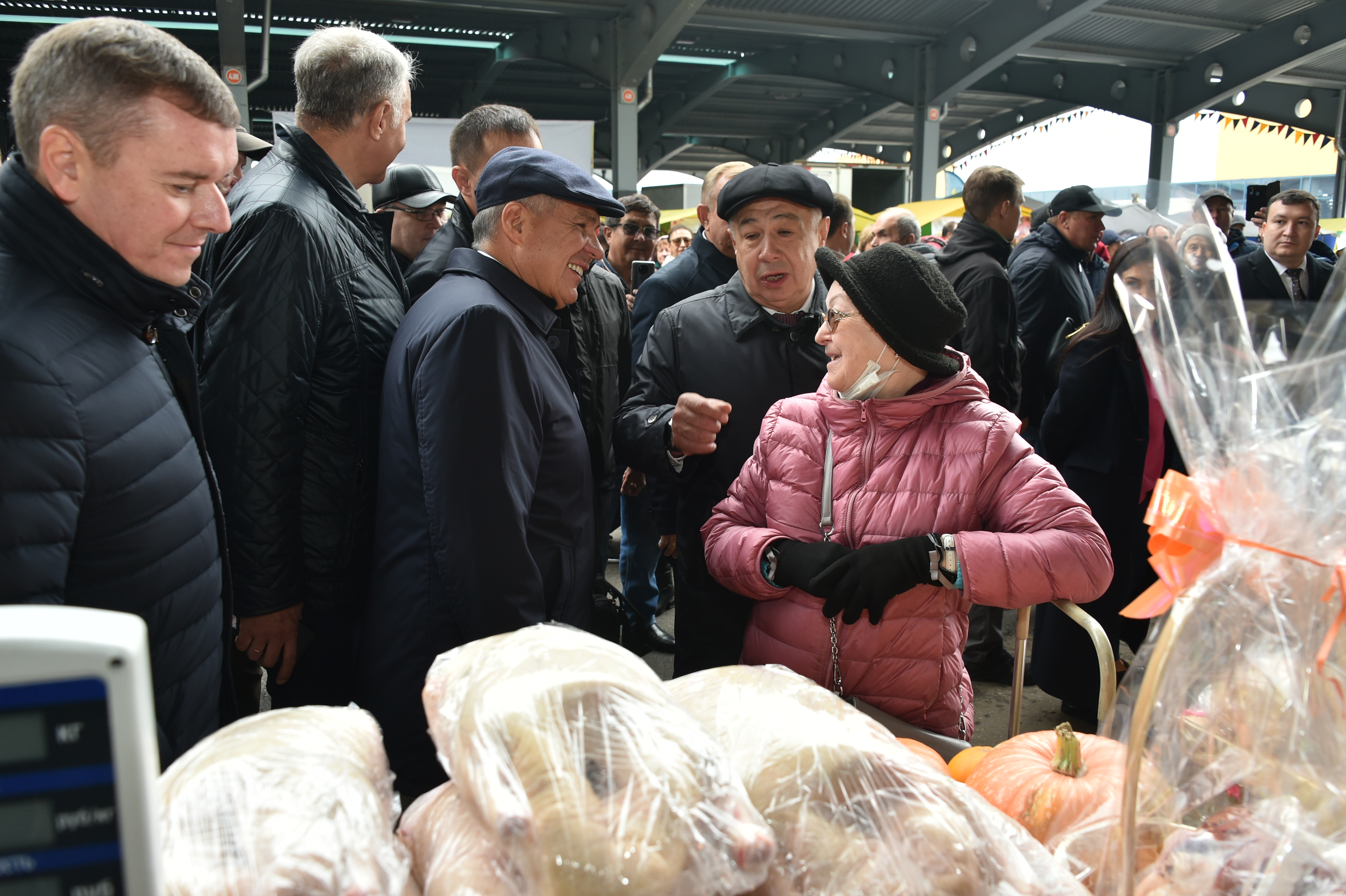 Пасха казань. Ярмарка казань. Ярмарка овощей. Агропарк ярмарка казань. Когда будут ярмарки в казани.