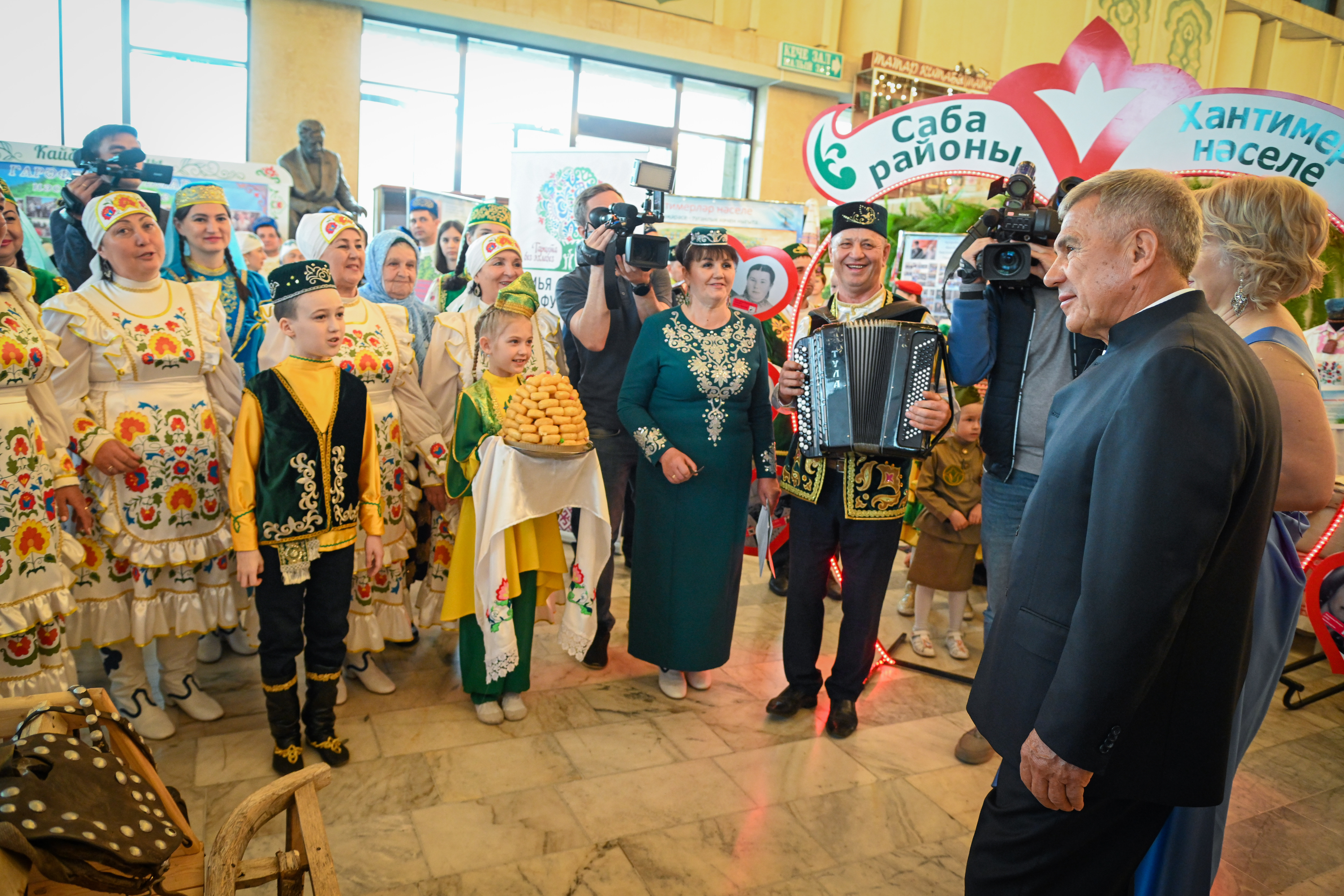 На этом месте растёт текст, но он ещё не созрел.
